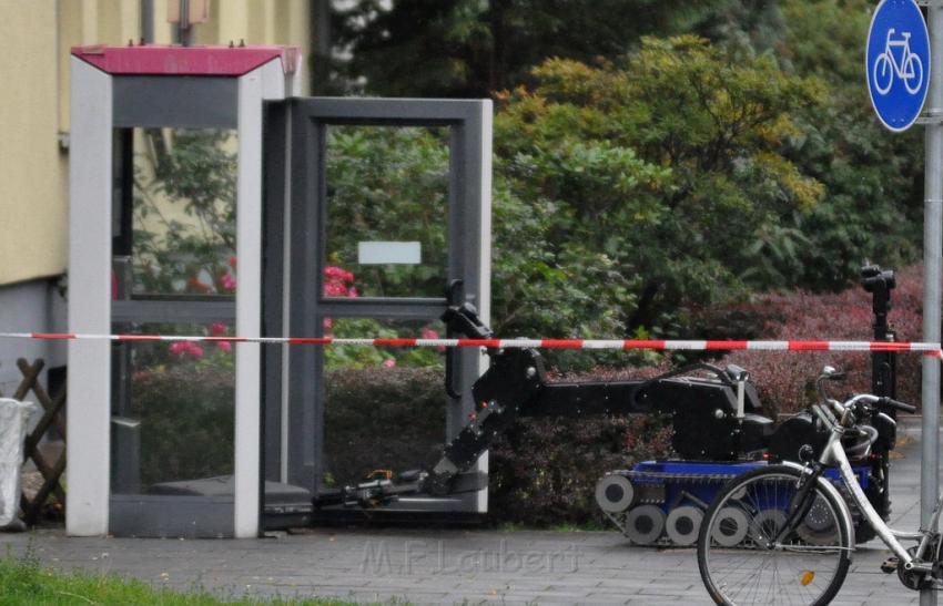 Kofferbombe entschaerft Koeln Graeffstr Subbelratherstr P067.JPG